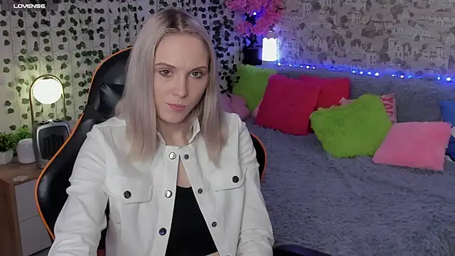 Gina Gina love online show from 29, 5, 2026