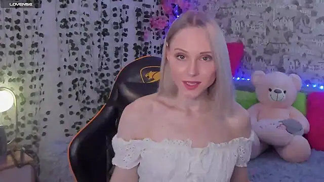 Gina Gina love online show from 22, 6, 2026