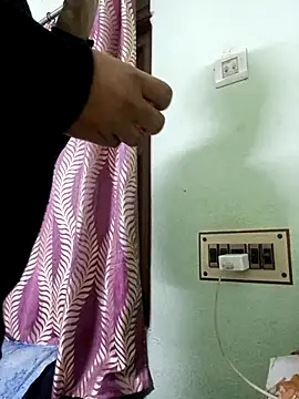 Snapshot of samsexjuice chatting on 18, 12, 2025 samsexjuice online show from 18, 12, 2025