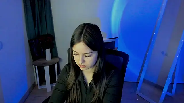 Lilu May online show from 11, 5, 2026