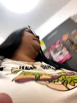 Snapshot of Carameloswing1 chatting on 20, 12, 2025 Carameloswing1 online show from 20, 12, 2025