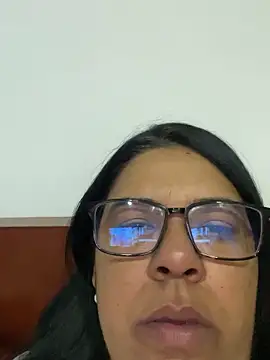 Snapshot of Carameloswing1 chatting on 21, 12, 2025 Carameloswing1 online show from 21, 12, 2025