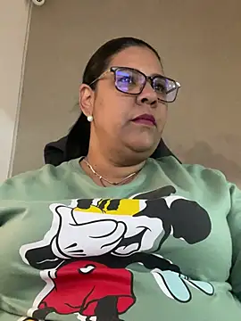 Snapshot of Carameloswing1 chatting on 23, 2, 2026 Carameloswing1 online show from 23, 2, 2026