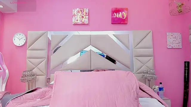 Diamond juliana online show from 14, 5, 2026