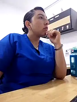 Valeria montana  online show from 30, 4, 2026