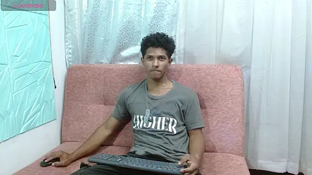 Snapshot of nasty_joel chatting on 17, 12, 2025 nasty joel online show from 17, 12, 2025