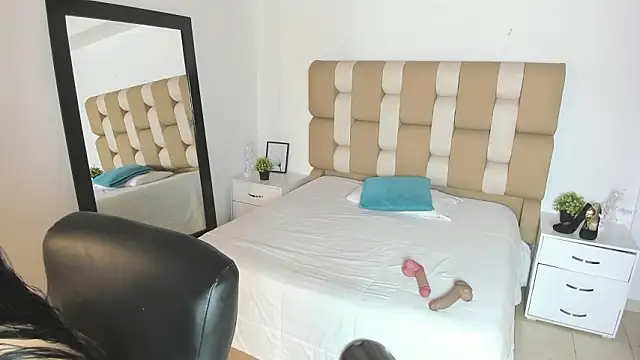 Ambar Cooxx online show from 25, 2, 2026