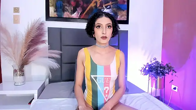 LyraVendrell online show from 4, 3, 2026