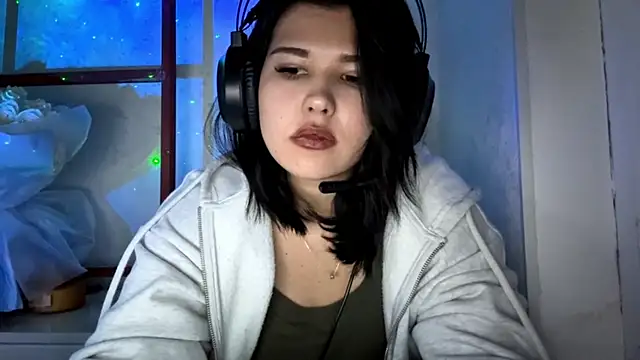 Lolamein online show from 5, 12, 2025