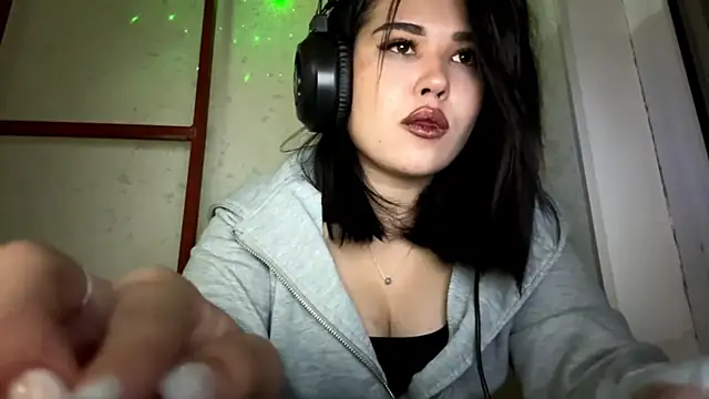 Lolamein online show from 15, 12, 2025