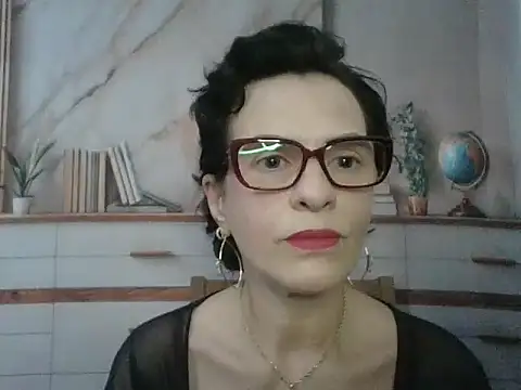 Luna-Hot0802 online show from 18, 12, 2025