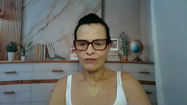 Luna-Hot0802 online show from 24, 3, 2026