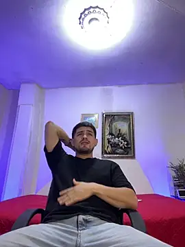 williamsmiiths16 online show from 10, 2, 2026