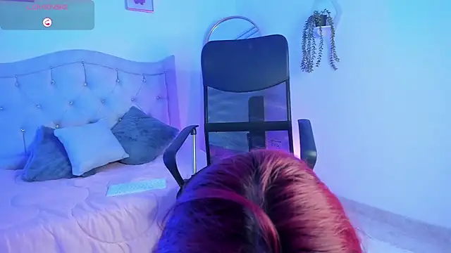 Naomi Xx online show from 4, 12, 2025