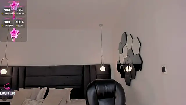 ChloeManson online show from 18, 1, 2025