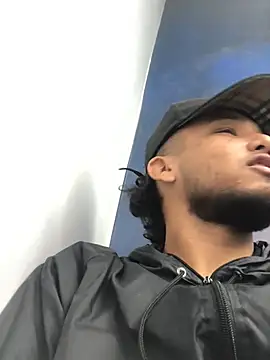 modeloxtz online show from 20, 2, 2026