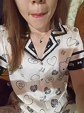 Baby-Linh online show from 27, 6, 2026