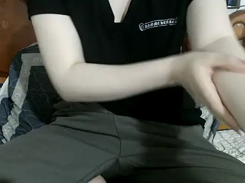 Maika 2k online show from 4, 12, 2025