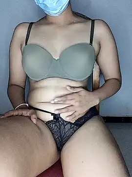 HiNaughty 9 online show from 13, 3, 2026