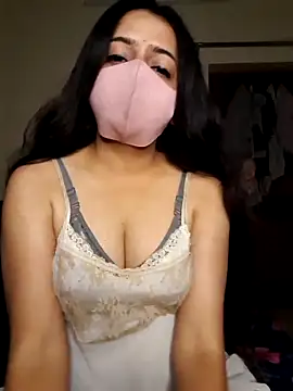 Priyasharma00 online show from 18, 12, 2025