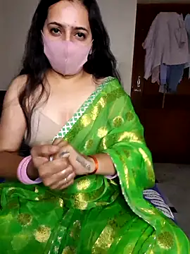 Priyasharma00 online show from 21, 12, 2025