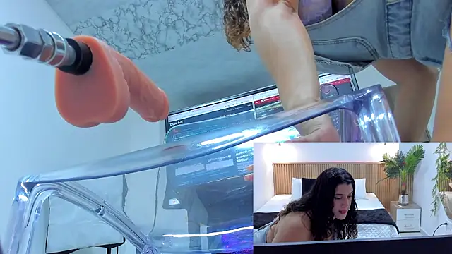 Snapshot of Lily_Cole27 chatting on 6, 7, 2026 Lily Cole27 online show from 6, 7, 2026
