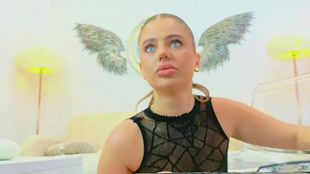 Vika Fever online show from 17, 12, 2025