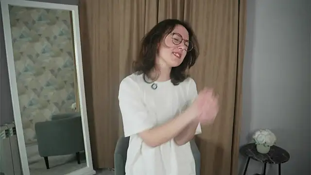 ChongFefer online show from 4, 12, 2025