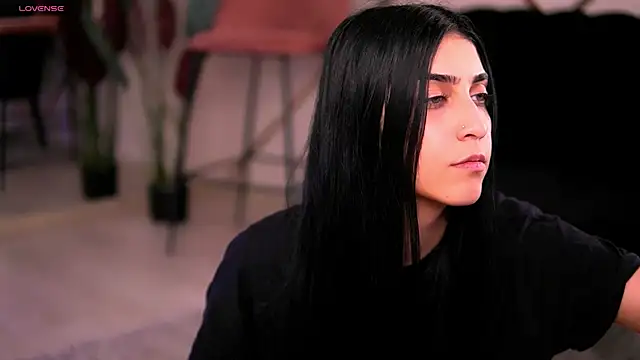 KyraBliss online show from 6, 1, 2026