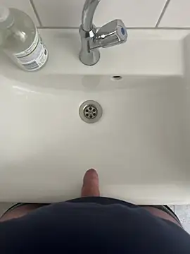 Snapshot of Dodo2223 chatting on 9, 2, 2026 Dodo2223 online show from 9, 2, 2026