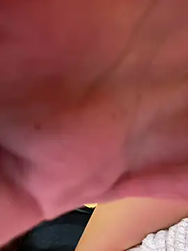 Snapshot of rin_rin_rin_rin chatting on 15, 1, 2026 rin rin rin rin online show from 15, 1, 2026