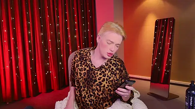 Kristenegor online show from 3, 2, 2026