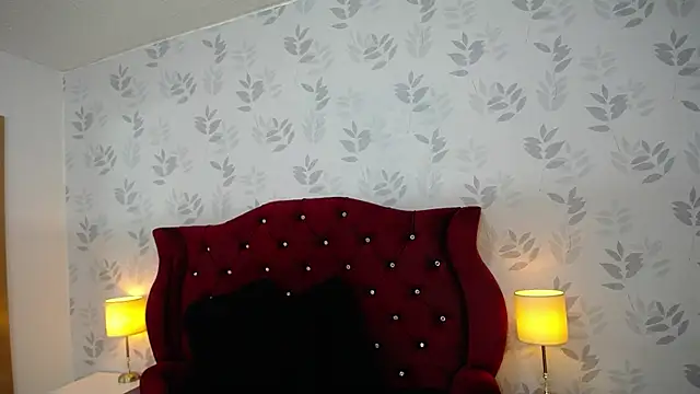 MargarettCooper  online show from 4, 2, 2026