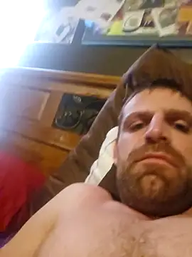 Snapshot of Legtrembler1 chatting on 12, 2, 2026 Legtrembler1 online show from 12, 2, 2026