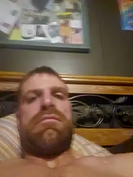 Snapshot of Legtrembler1 chatting on 13, 2, 2026 Legtrembler1 online show from 13, 2, 2026