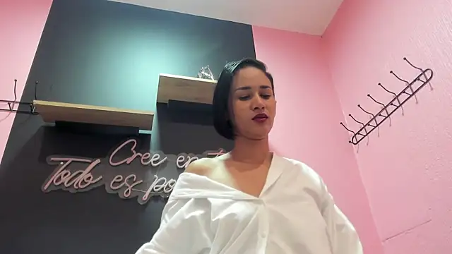 Snapshot of Scarleth_Fox_ chatting on 7, 4, 2026 Scarleth Fox online show from 7, 4, 2026