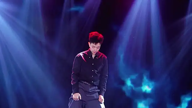 BOYgayHouse- online show from 17, 12, 2025