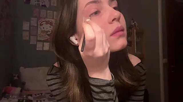 Snapshot of UnaskedGod chatting on 17, 12, 2025 UnaskedGod online show from 17, 12, 2025