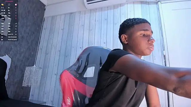 Snapshot of teylor_lovee chatting on 6, 1, 2026 teylor lovee online show from 6, 1, 2026