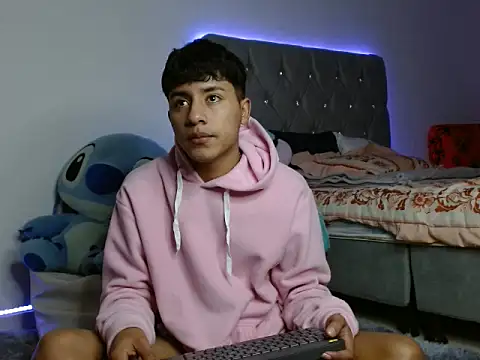 Sebas Ross04 online show from 14, 12, 2025