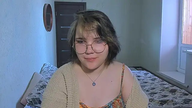 Lily-Violet online show from 23, 3, 2026