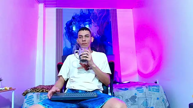 Valentina and sneider  online show from 8, 5, 2026