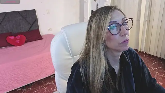 Snapshot of Scarlett_079 chatting on 9, 3, 2026 Scarlett 079 online show from 9, 3, 2026