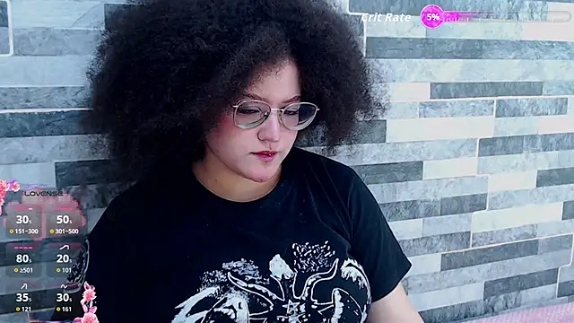 Snapshot of _Your_Doll chatting on 16, 12, 2025 Your Doll online show from 16, 12, 2025