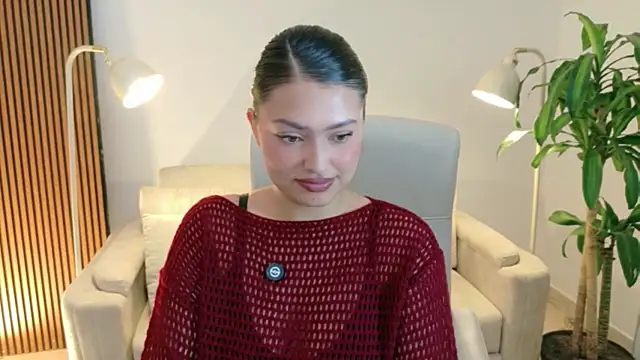 Snapshot of victoria___moon chatting on 27, 5, 2026 victoria moon online show from 27, 5, 2026