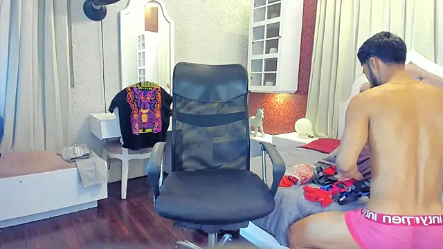 logan mercer online show from 14, 12, 2025