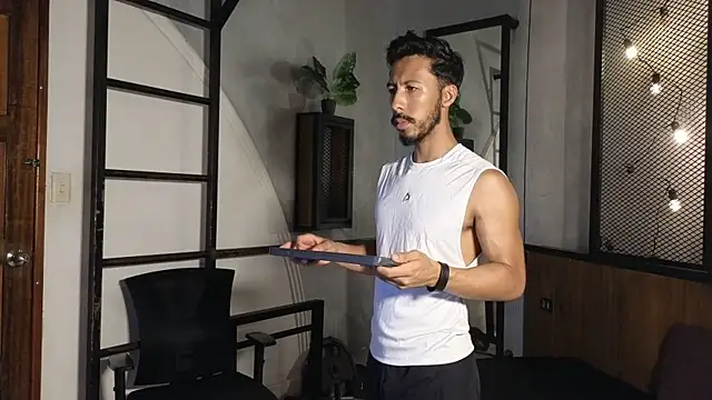 logan mercer online show from 19, 12, 2025