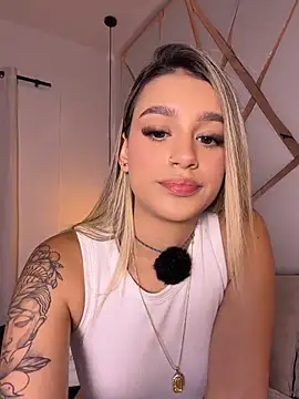 Sophie-velvet online show from 26, 6, 2026