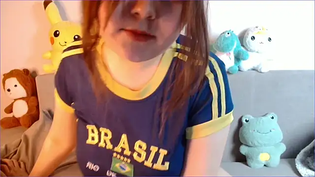 Snapshot of minji_snow chatting on 7, 3, 2026 minji snow online show from 7, 3, 2026