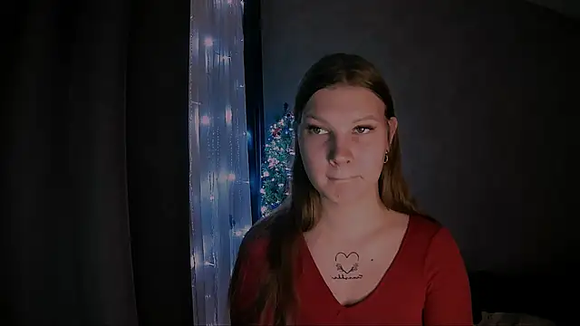 nelli lux  online show from 9, 1, 2026